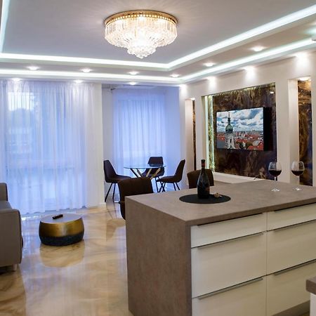 Dream Apartman 2 With Free Parking Дьєр Екстер'єр фото