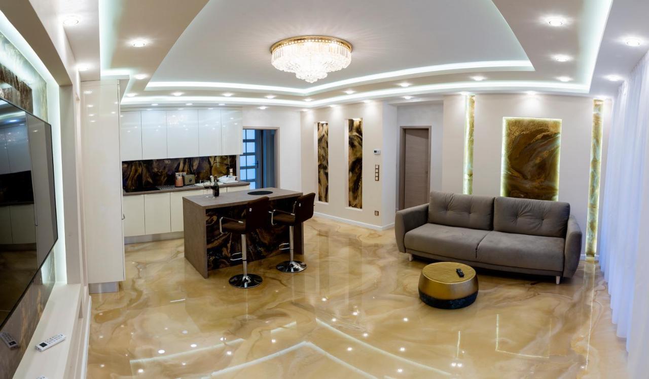 Dream Apartman 2 With Free Parking Дьєр Екстер'єр фото