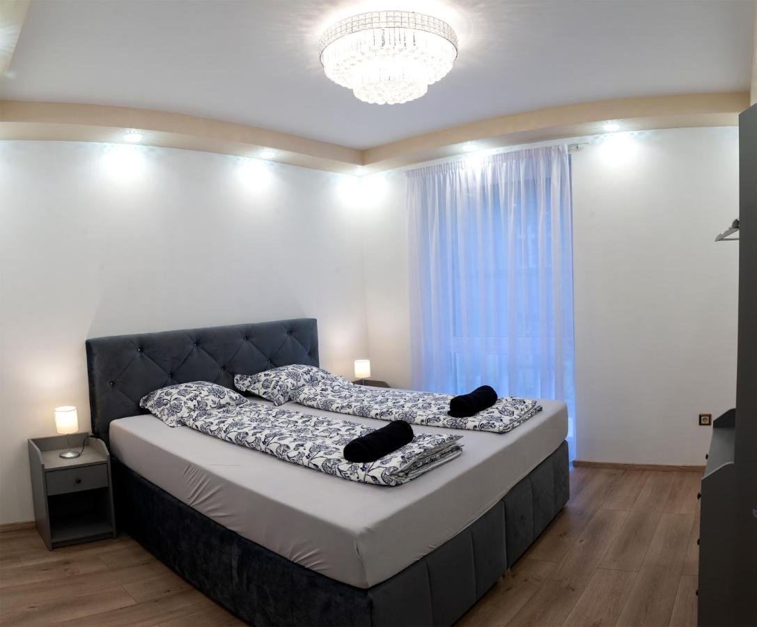 Dream Apartman 2 With Free Parking Дьєр Екстер'єр фото